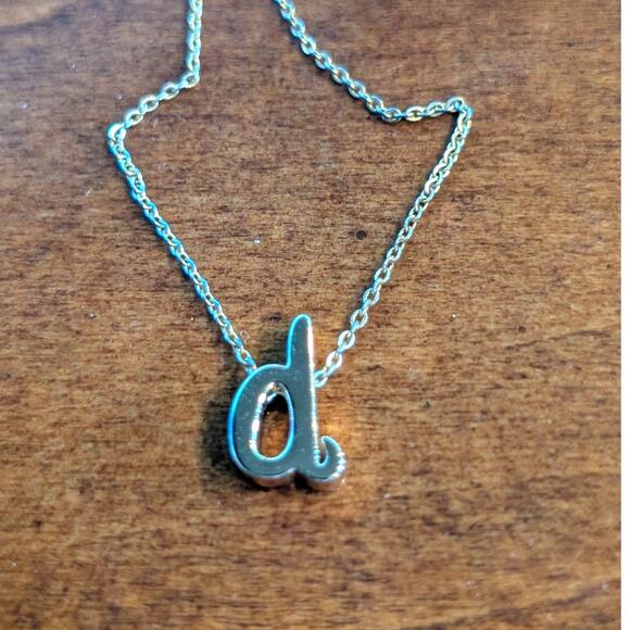 Lower Case 'b' or 'd' Initial Pendant Gold Tone 16" Necklace - Picture 7 of 7